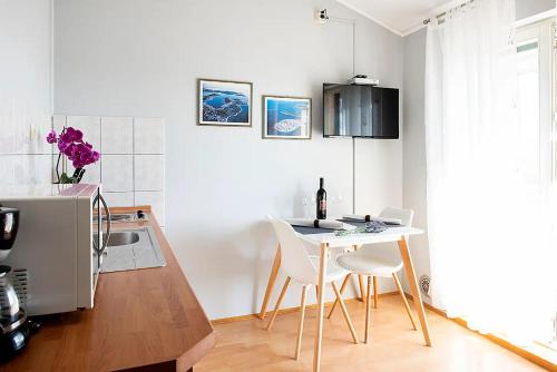Charming apartment with sea view in Šibenik, 38 m².