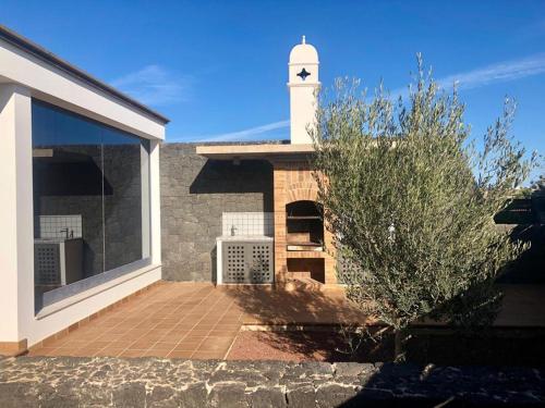 Charming Villa in Playa Blanca with Private Pool