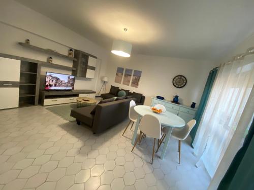 Cosy Apartment in Portimão with Balcony and Sea View - 9 m²