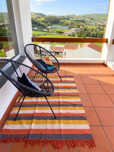 Spacious House with Sea View in Angra do Heroísmo