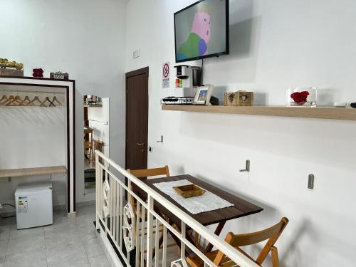 Modern Apartment in Napoli, Balcony