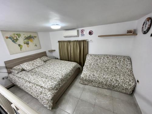Modern Apartment in Napoli, Balcony