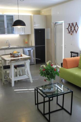 Cosy House in Nazaré with Fireplace
