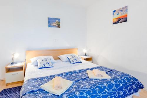Charming apartment with private pool in Mastrinka - 98 sqm