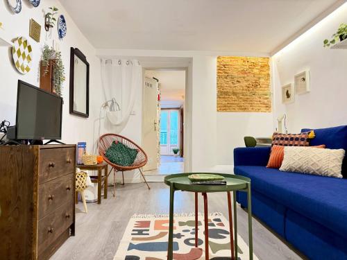 ALCAIDE - 1 bedroom apt in Santa Catarina - with balcony and fast wifi