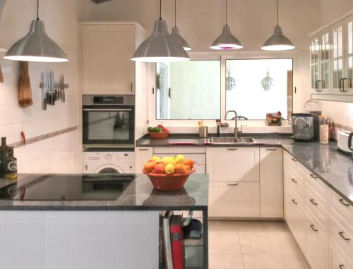 Elegant Villa in Vilamoura with Private Pool