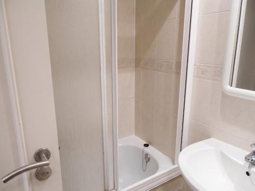 Charming Apartment in Dénia with Shared Pool