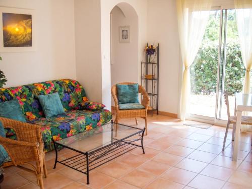 Maison conviviale avec vue sur la montagne à Sainte-Maxime