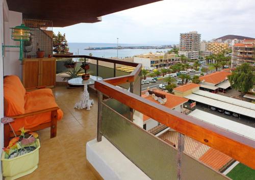 Seaview Apartment in Santa Cruz de Tenerife with Pool