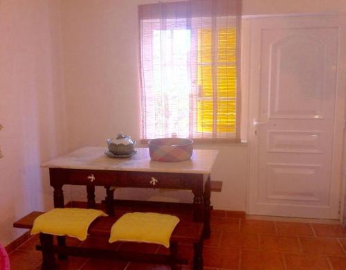Charming house in Nazaré with terrace and parking