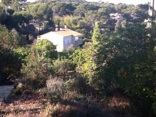 Appartement confortable à Hyères avec terrasse