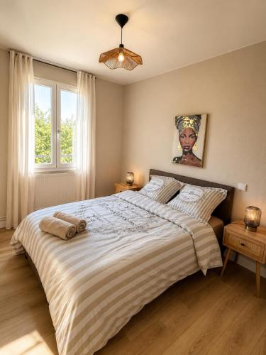 Villa Occitane - Elegant 6 Bedroom House with Garden