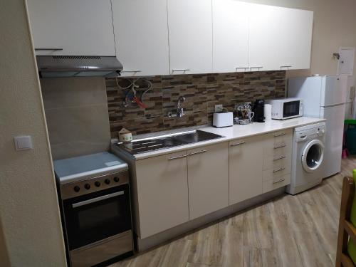 Charming apartment in Portimão - 45 m² with a shared pool
