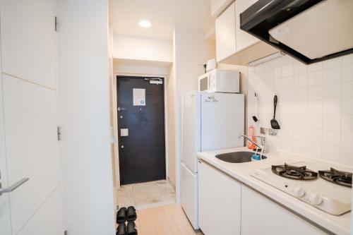 401Room, 5 mins walk from JR Kinshicho North Exit!Near Asakusa & Sky Tree!! The house is on the 4th floor with an elevator convenient transportation There is a balcony