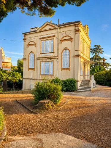 Oasis Secrète à Cannes - Prestigieuse Villa Historique Jardin Ombragé Centre et Plages à Pied photo 10