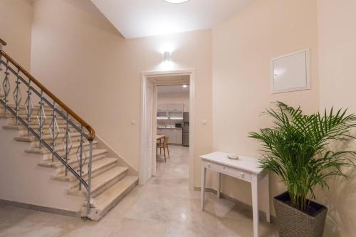 Spacious Villa with Private Pool in Dubrovnik