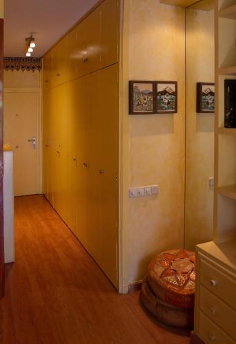 Quiet Studio in Madrid - 35 m² with Shared Pool