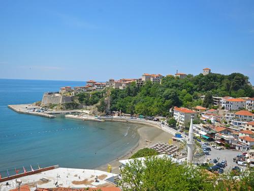 a view of a beach with buildings and the ocean at Sea View Apartment - Ulcinj - 40 sqm in Ulcinj