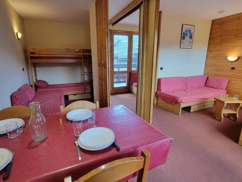 Studio divisible 4 pers. centre station, balcon, animaux admis