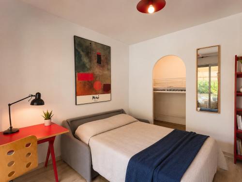 Apartment with private garden, swimming pool, and tennis court