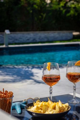 Villa Isabel con piscina moderna e area benessere