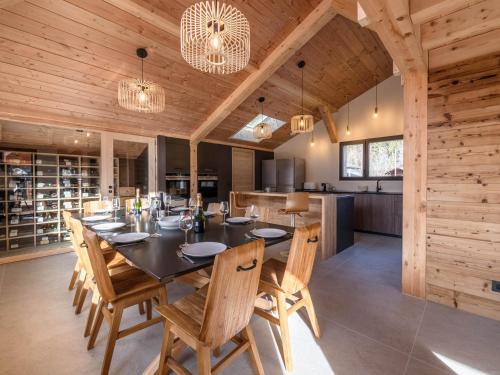 Chalet avec jacuzzi et animaux admis, vue Mont-Blanc