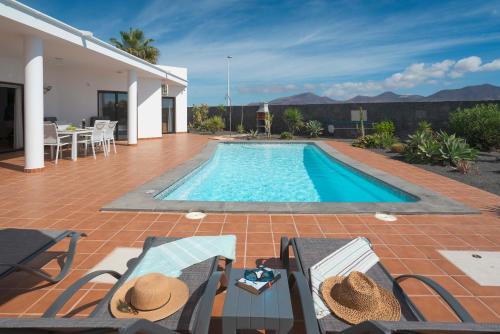 Vista Montana by Optima Villas