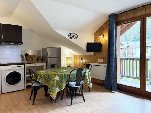 Appartement avec Piscine, Sauna, Hammam et Wifi aux Pieds des Pistes, Les Orres 1800 - FR-1-322-92