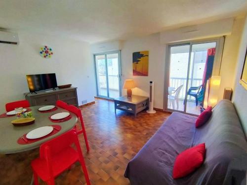 Agréable Appartement 3 Pièces avec Terrasse et Parking à Canet-Port