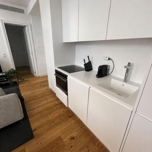 Elegant T2 next to Av Liberdade