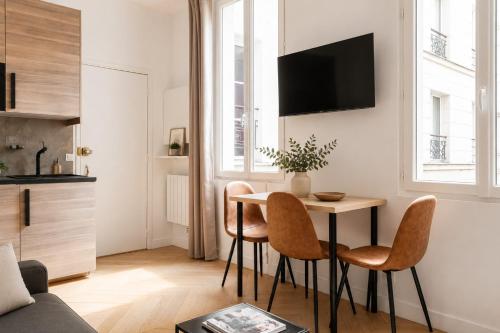 TheBlueStay 350 - Stunning Apt in République