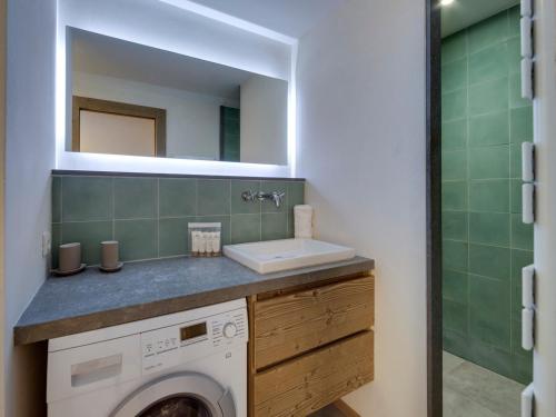 Appartement Duplex Rénové: 3 Pièces, 40m², Parking, Proche Centre Val d'Isère