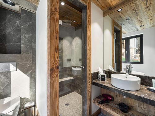 Appartement spacieux de 100m² pour 8 pers., 4 chambres, Val d'Isère - Cheminée, parking, animaux admis