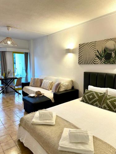Clube Praia da Rocha Studio