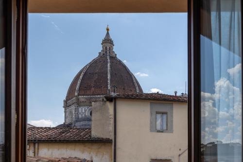 The Florence Crown LR Collection