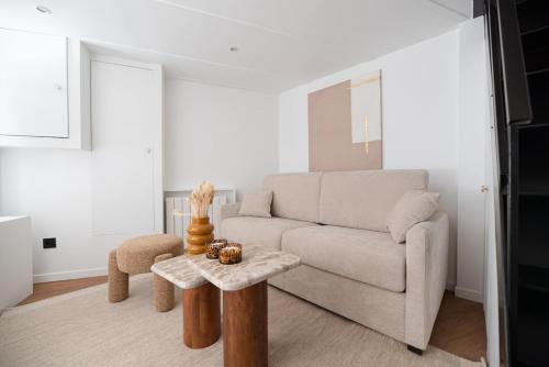 Cosy Apartment in Central Paris with AC