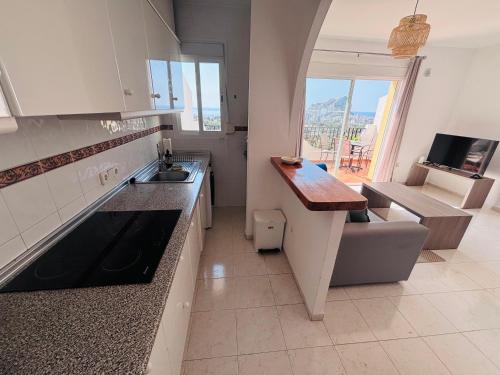 Colibri Apartment - Imperial Park - Sea View, 6 Pools, Terrace