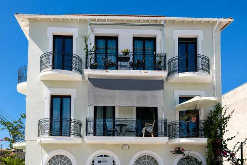 LefkasLoft Marina View GuestHouse