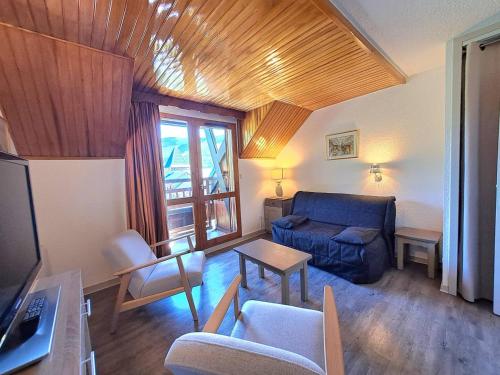 Duplex moderne aux Deux Alpes avec vue montagnes et balcon, parking inclus