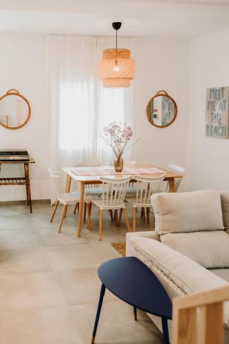 NEW Faro Townhouse - Terrace - 3 Bathrooms