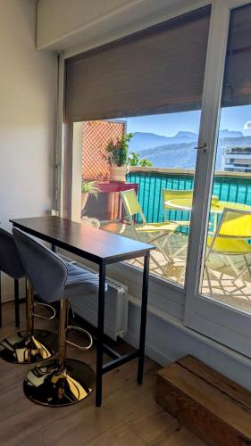 Grand et confortable studio