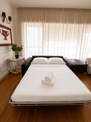 Castel Sant'Angelo 90 - Apartments near Piazza Cavour by RHR