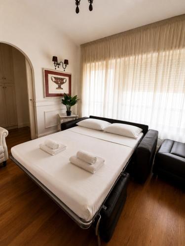 Castel Sant'Angelo 90 - Apartments near Piazza Cavour by RHR