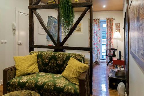 Cozy Studio Historical Center