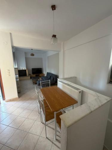 Nicolas house