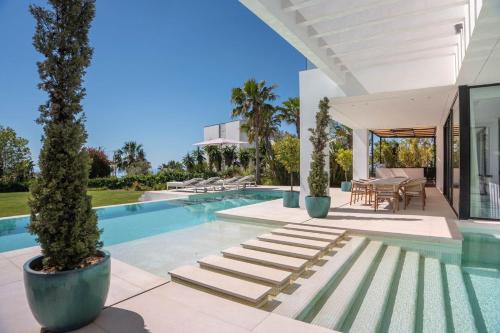 Villa Aria Contemporary Luxury in Paradise