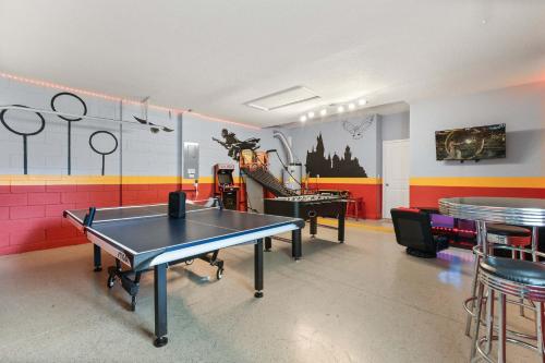 Upstay-Solterra Home with Private Pool & Hot Tub photo 19