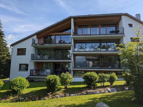 Chesa Myrta - attic with beautiful lake view