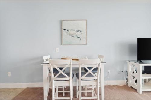 A Shore Thing at Laketown Wharf #1904 by Nautical Properties photo 63