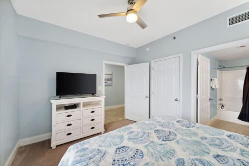 A Shore Thing at Laketown Wharf #1904 by Nautical Properties photo 65